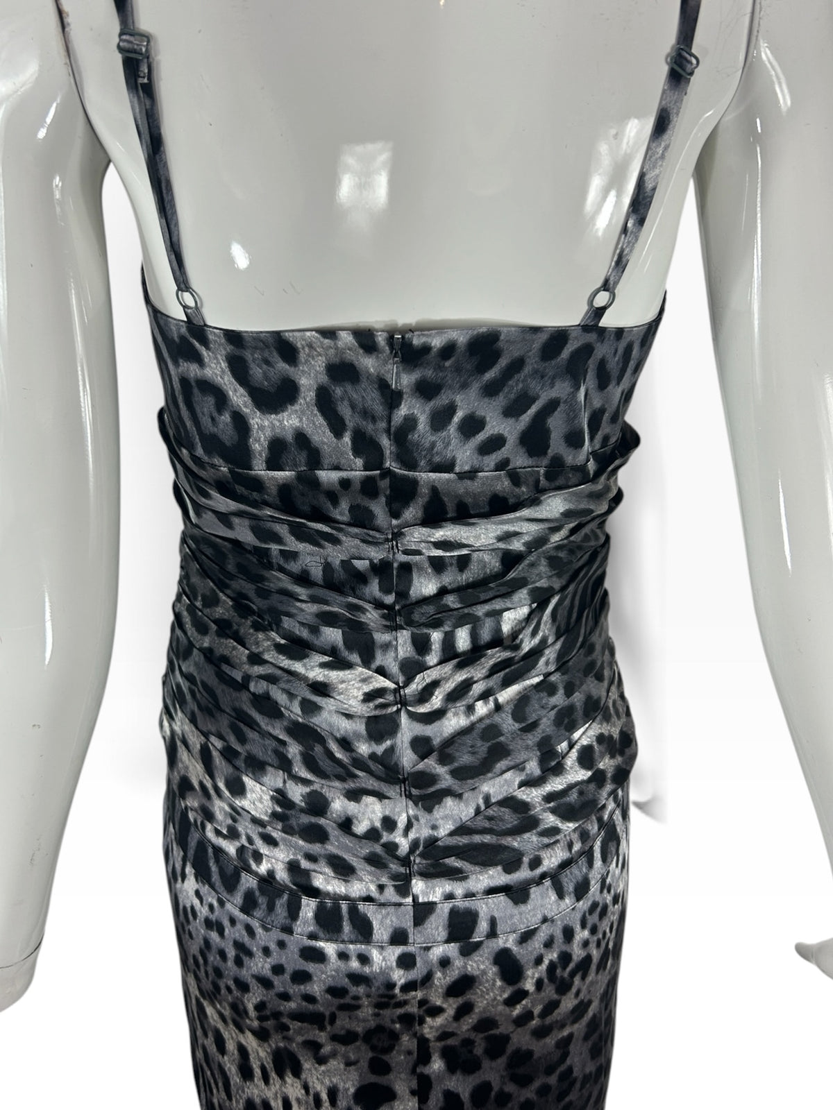 Deadstock Mandalay Leopard Print Plunging Neckline Dress – Size 8
