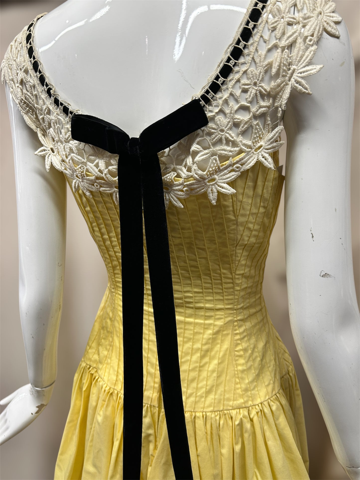 Vintage 1950s Taffy of California Yellow Cotton Dress