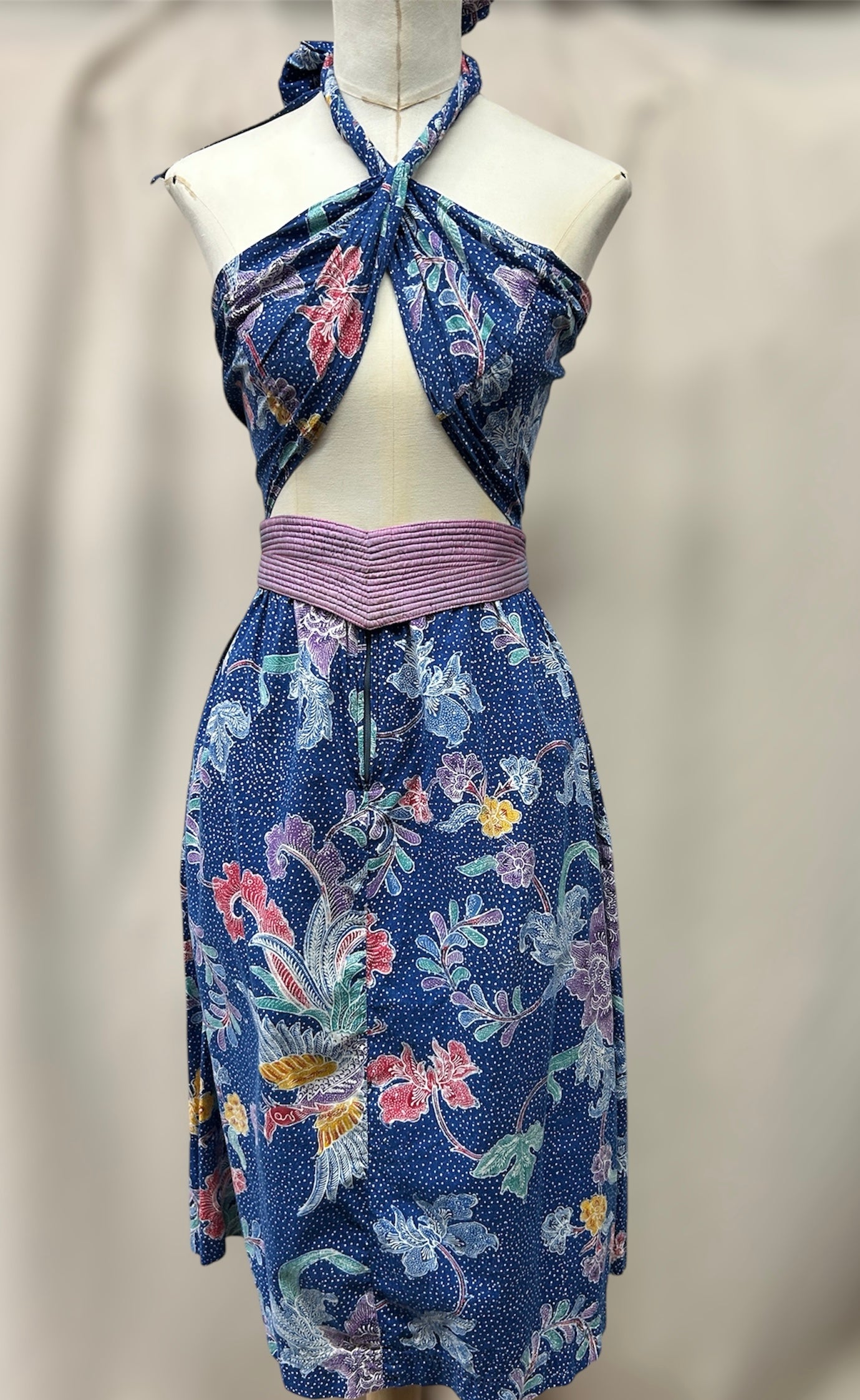 Vintage Lucky Seven Convertible Dress – 7-Way Style | Floral Batik Print