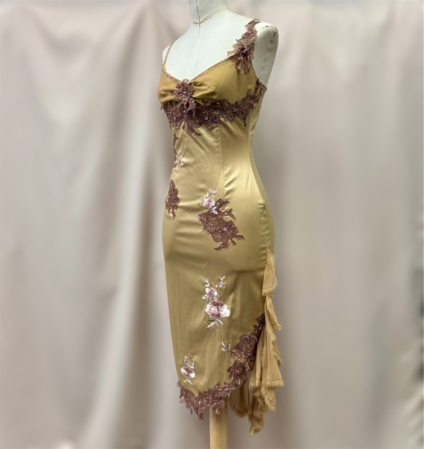 Mandalay vintage y2k dead stock embroidered midi dress