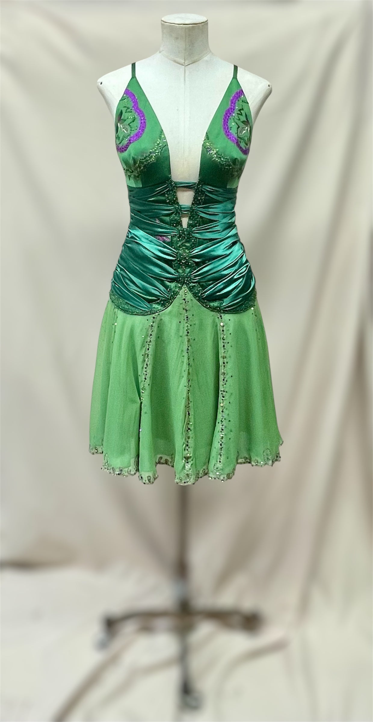 Deadstock Y2K Mandalay green Sharon Midi Dress – Size 6