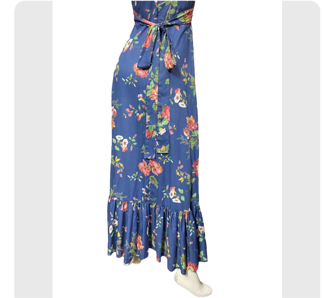 70’s Floral Cotton Maxi-Dress with Short Sleeves and Swiss Waist