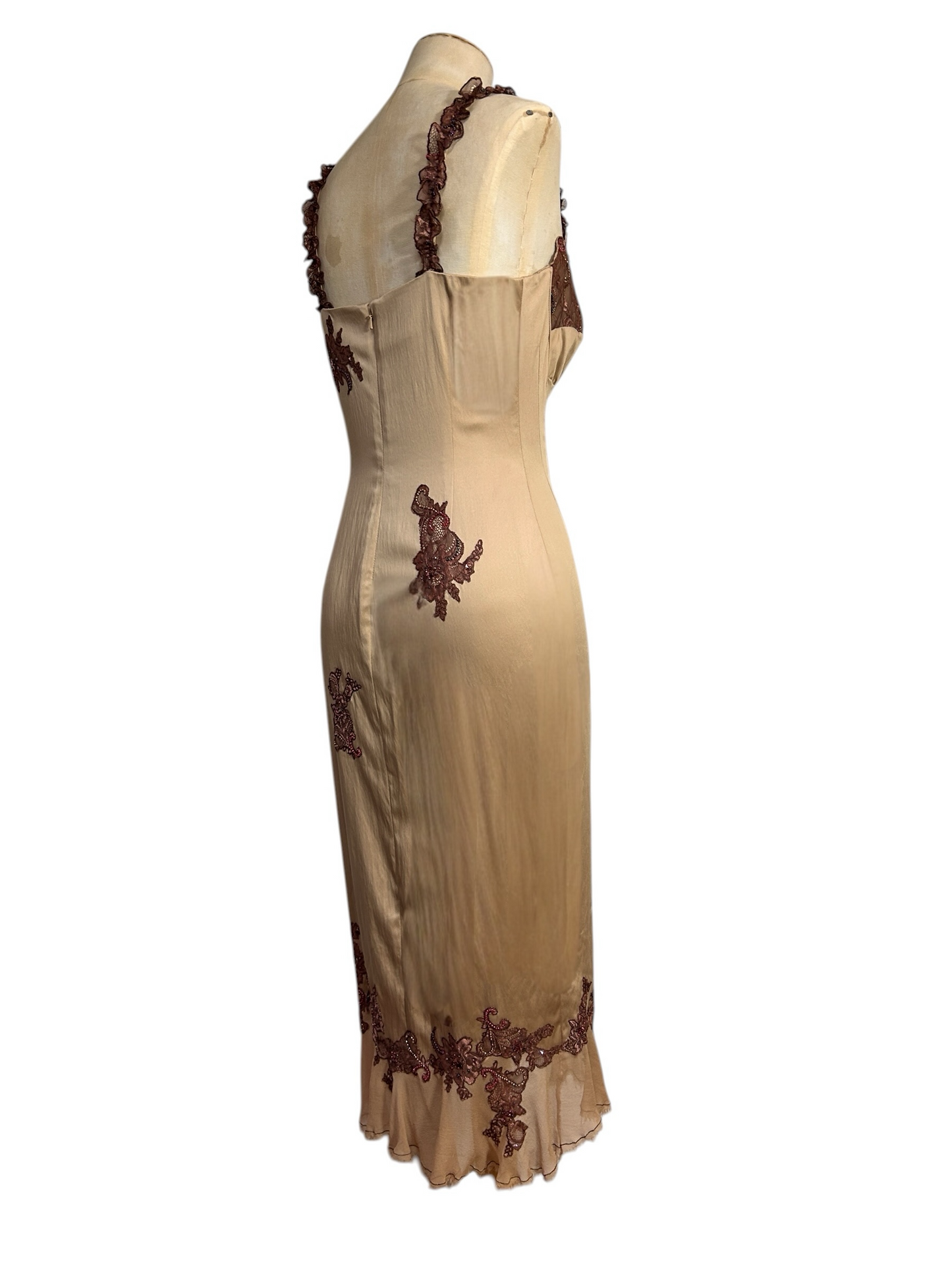 Lace and ruffle gold Mandalay size 8-10
