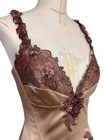 Lace and ruffle gold Mandalay size 8-10