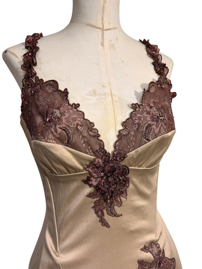 Lace and ruffle gold Mandalay size 8-10