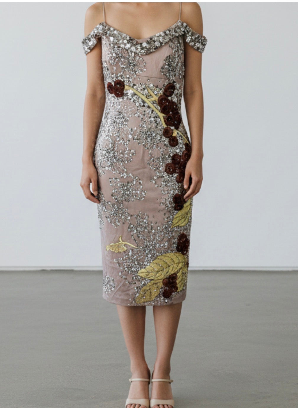 Extraordinary One-of-a-Kind Deadstock Mandalay 1940s Inspired Sequin Embroidered Cocktail Dress – Glamorous Y2K Designer Evening Wiggle Dress Size 6
